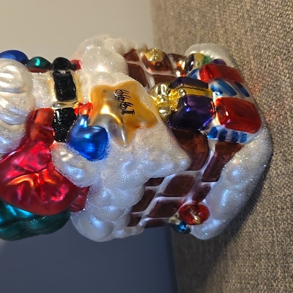 Brass Key 9" Hand Blown and Painted Santa Glass Centerpiece - Picture 4 of 16